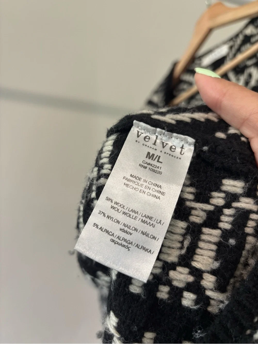 Velvet by Graham & Spencer Black & White Knit Patterned Cardigan